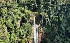 Visiting Manchewe Falls in Malawi